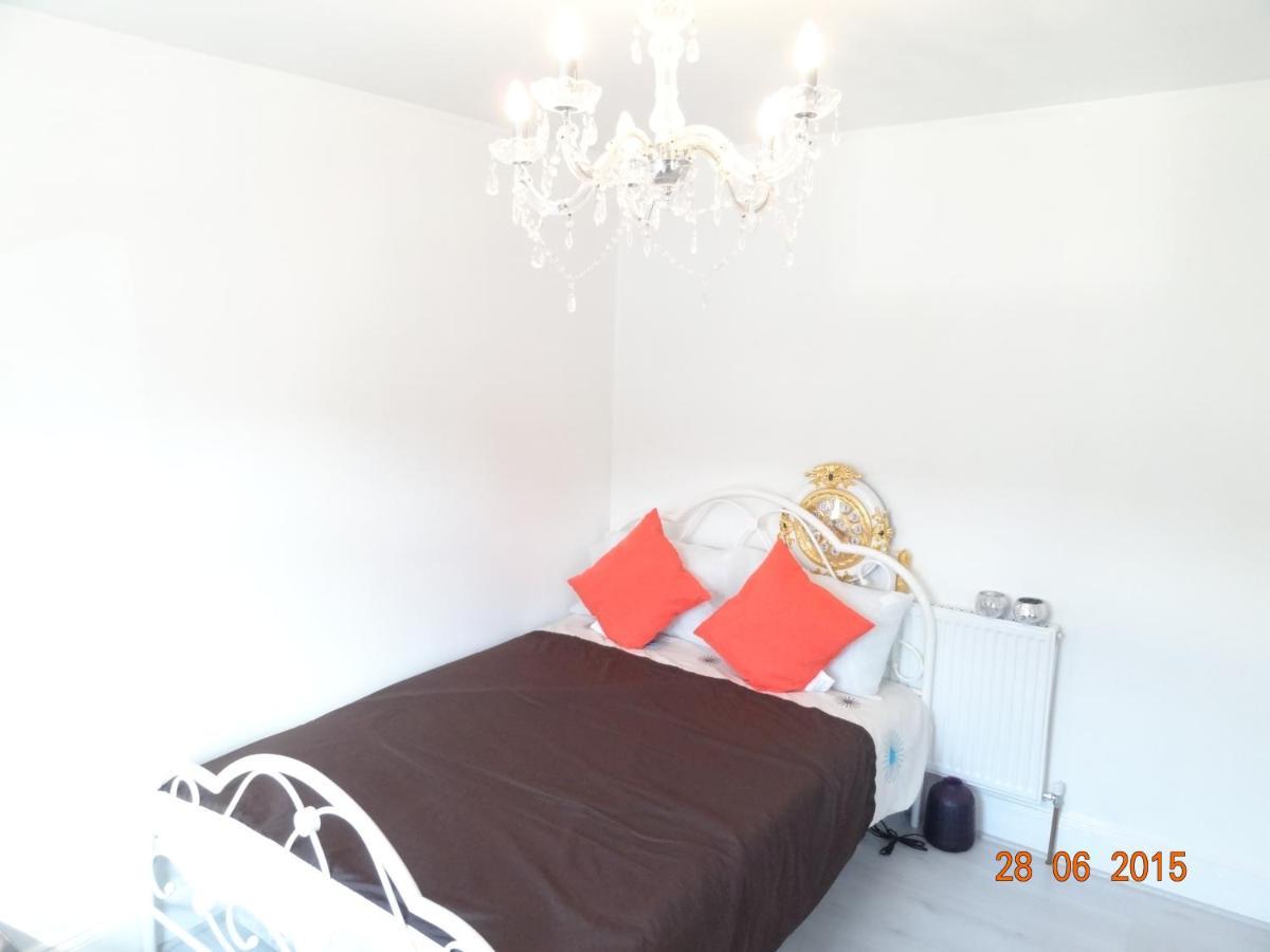 Regent Guest House Бёрнли Экстерьер фото